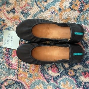 Black Tieks